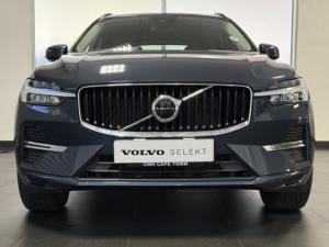 Volvo XC60 B5 AWD Essential - Image 2