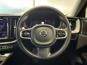 Volvo XC60 B5 AWD Essential - Image 15