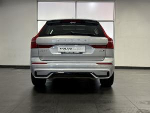 Volvo XC60 B5 AWD Essential - Image 8