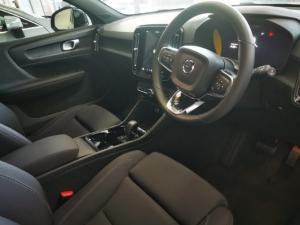 Volvo XC40 Recharge Single Motor Plus - Image 3