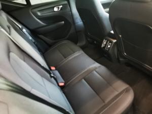 Volvo XC40 Recharge Single Motor Plus - Image 4