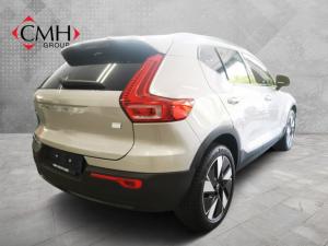 Volvo XC40 Recharge Single Motor Plus - Image 6