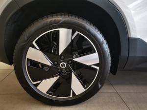 Volvo XC40 Recharge Single Motor Plus - Image 8