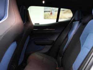 Volvo EX30 Single Motor Extended Range Plus - Image 10