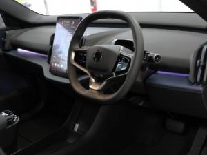 Volvo EX30 Single Motor Extended Range Plus - Image 13