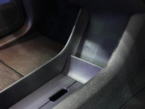 Volvo EX30 Single Motor Extended Range Plus - Image 15