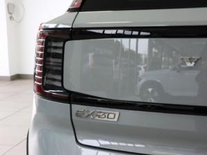 Volvo EX30 Single Motor Extended Range Plus - Image 19