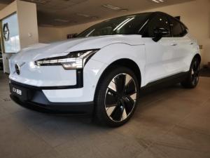 Volvo EX30 Single Motor Extended Range Ultra - Image 3