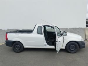 Nissan NP200 1.6i - Image 9