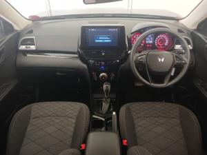 Mahindra XUV 3XO 1.2T AX5 auto - Image 7