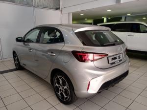MG MG3 1.5 Luxury - Image 3