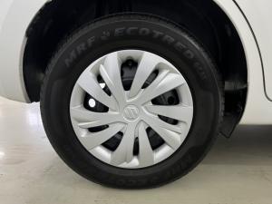 Suzuki Swift 1.2 GL - Image 9