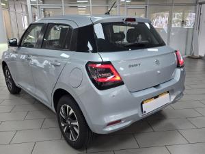 Suzuki Swift 1.2 GLX auto - Image 14