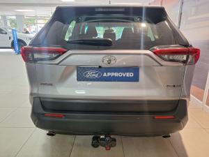 Toyota RAV4 2.0 GX auto - Image 5