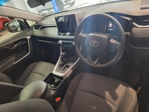 Toyota RAV4 2.0 GX auto - Image 7