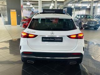 Mercedes-Benz GLA GLA200 Progressive