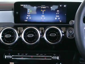 Mercedes-Benz CLA CLA200 Progressive - Image 11