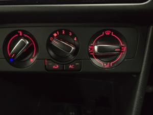 Volkswagen Polo Vivo hatch 1.6 Style - Image 6