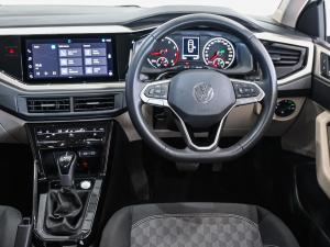 Volkswagen Polo sedan 1.0TSI Life - Image 15