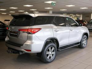 Toyota Fortuner 2.4GD-6 - Image 9