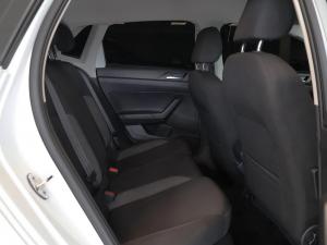 Volkswagen Polo hatch 1.0TSI Life auto - Image 11