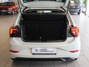 Volkswagen Polo hatch 1.0TSI Life auto - Image 14
