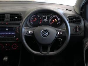 Volkswagen Polo Vivo hatch 1.6 Comfortline auto - Image 11