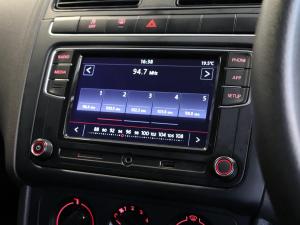 Volkswagen Polo Vivo hatch 1.6 Comfortline auto - Image 15