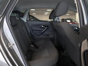 Volkswagen Polo Vivo hatch 1.6 Comfortline auto - Image 17