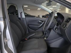 Volkswagen Polo Vivo hatch 1.6 Comfortline auto - Image 9