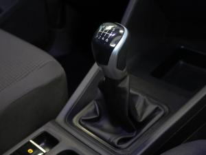 Volkswagen Caddy Kombi 1.6 - Image 13