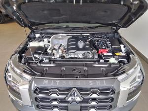 Mitsubishi Triton 2.4DI-D double cab Xtreme - Image 10