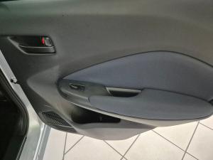 Suzuki Baleno 1.5 GL auto - Image 24