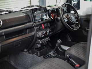 Suzuki Jimny 1.5 GLX AllGrip 3-door manual