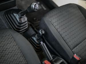 Suzuki Jimny 1.5 GLX AllGrip 3-door manual - Image 20