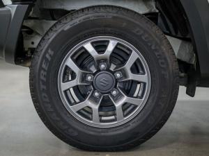 Suzuki Jimny 1.5 GLX AllGrip 3-door manual - Image 30