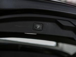 Ford Everest 3.0TD V6 4WD Platinum - Image 24