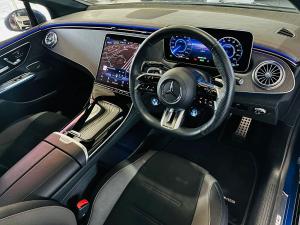 Mercedes-Benz EQE sedan EQE43 4Matic sedan - Image 4