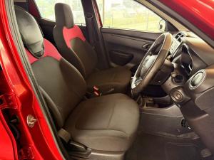 Renault Kwid 1.0 Expression - Image 17