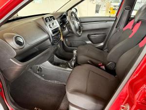 Renault Kwid 1.0 Expression - Image 19