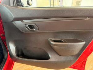Renault Kwid 1.0 Expression - Image 28