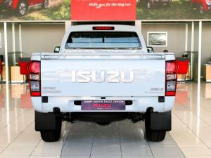 Isuzu D-Max Gen 6 250 single cab Fleetside safety - Image 15