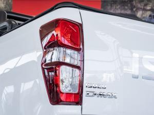 Isuzu D-Max 1.9TD double cab LS auto - Image 29