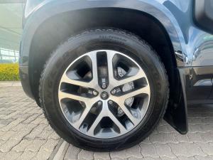 Land Rover Defender 110 D350 X-Dynamic HSE - Image 14