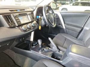 Toyota RAV4 2.0 GX auto - Image 7