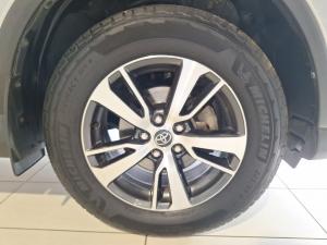 Toyota RAV4 2.0 GX auto - Image 15