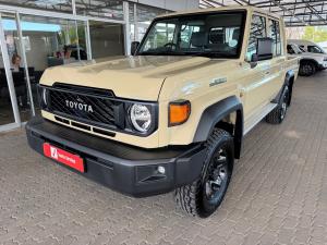 Toyota Land Cruiser 79 2.8GD-6 double cab - Image 17