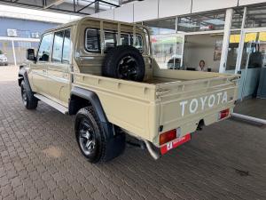 Toyota Land Cruiser 79 2.8GD-6 double cab - Image 18