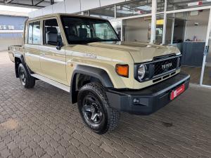 Toyota Land Cruiser 79 2.8GD-6 double cab - Image 1