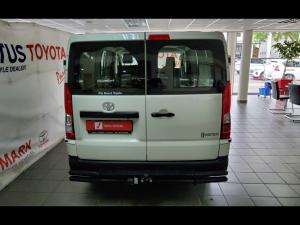 Toyota Quantum 2.8 LWB panel van manual - Image 5